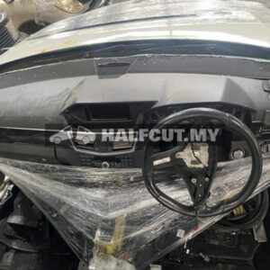 MERCEDES BENZ E250（W212）（Engine271860）H/cut R/cut