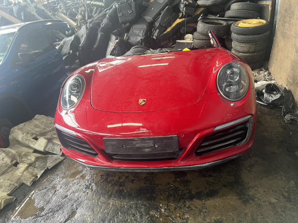 Porsche 911 H/cut R/cut