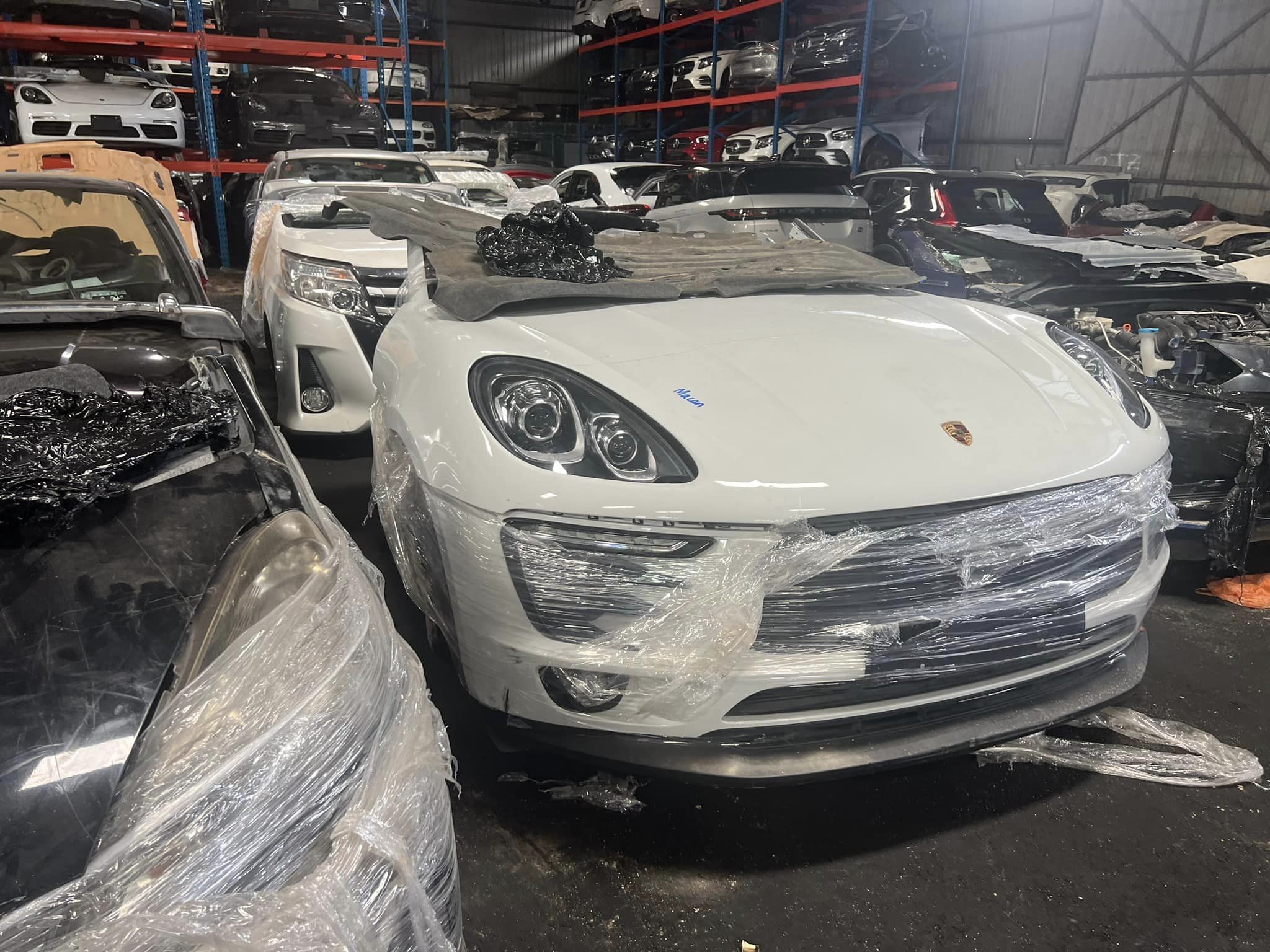 Porsche Macan - Image 2