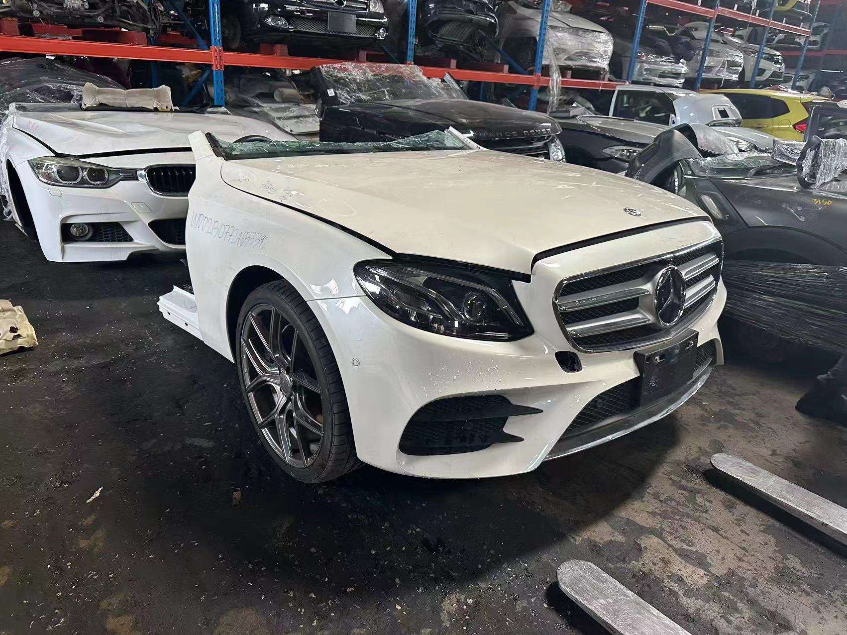 BENZ W213